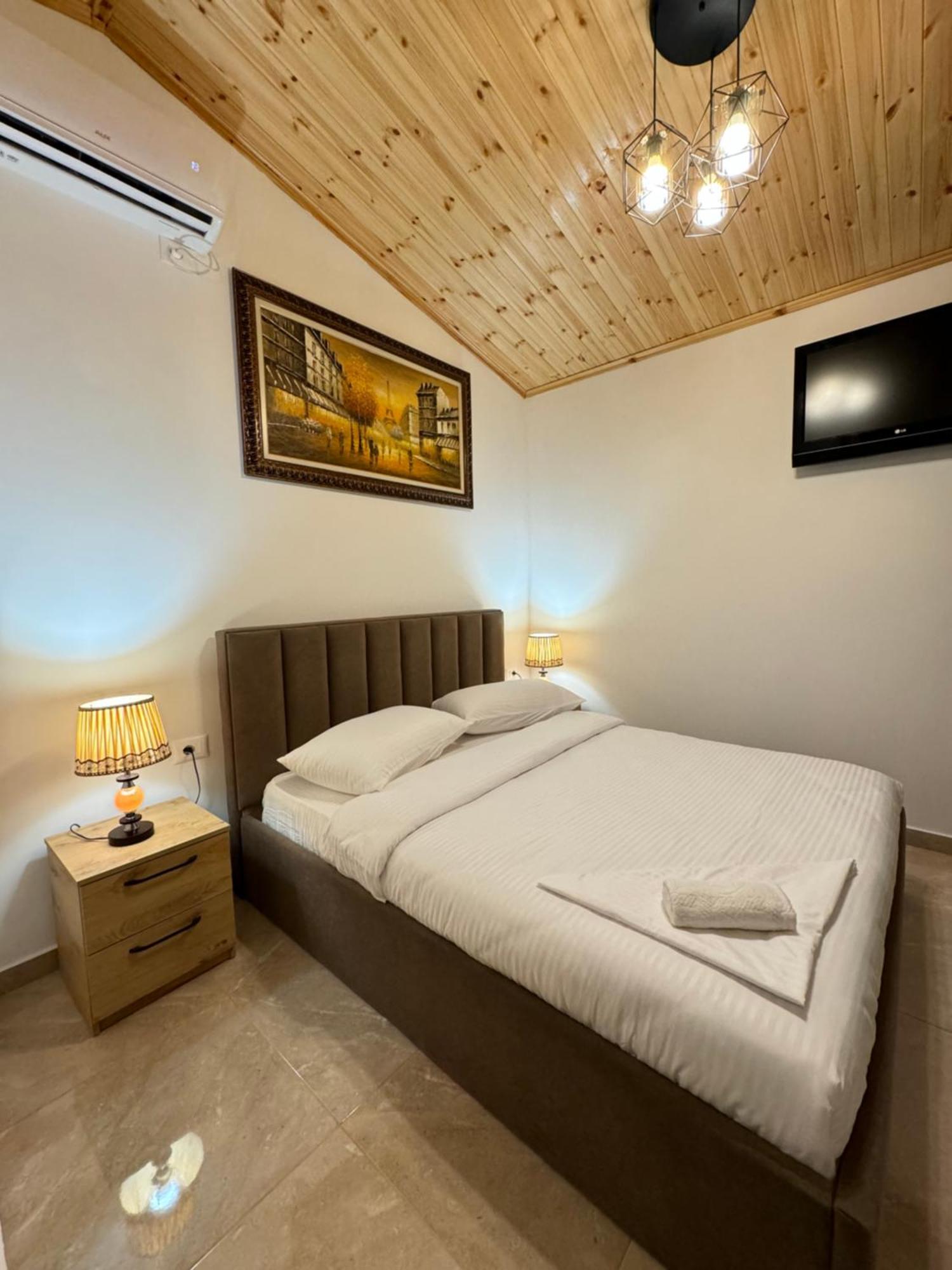 Lake Bliss Cabins Shkoder Bagian luar foto