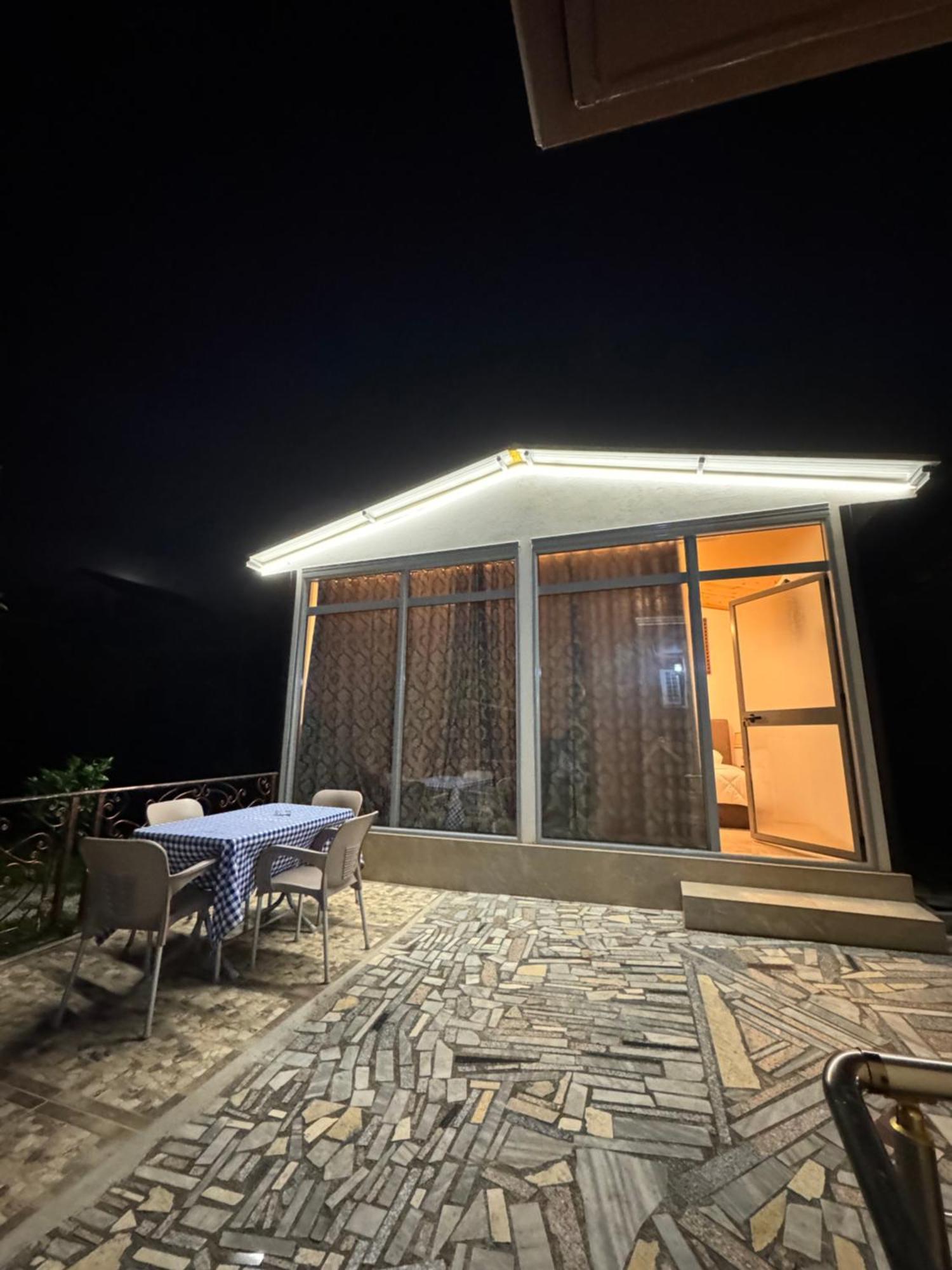 Lake Bliss Cabins Shkoder Bagian luar foto
