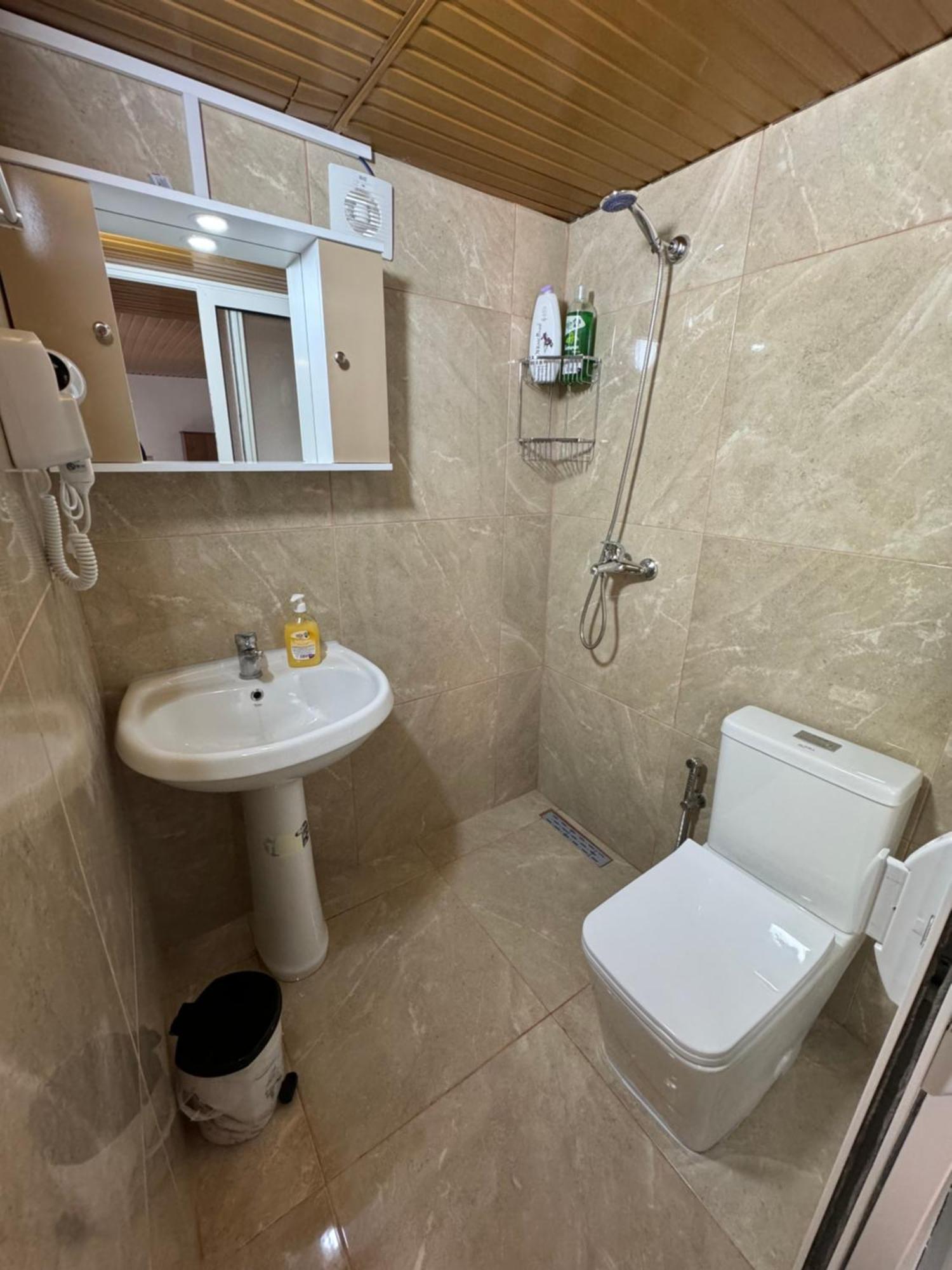 Lake Bliss Cabins Shkoder Bagian luar foto