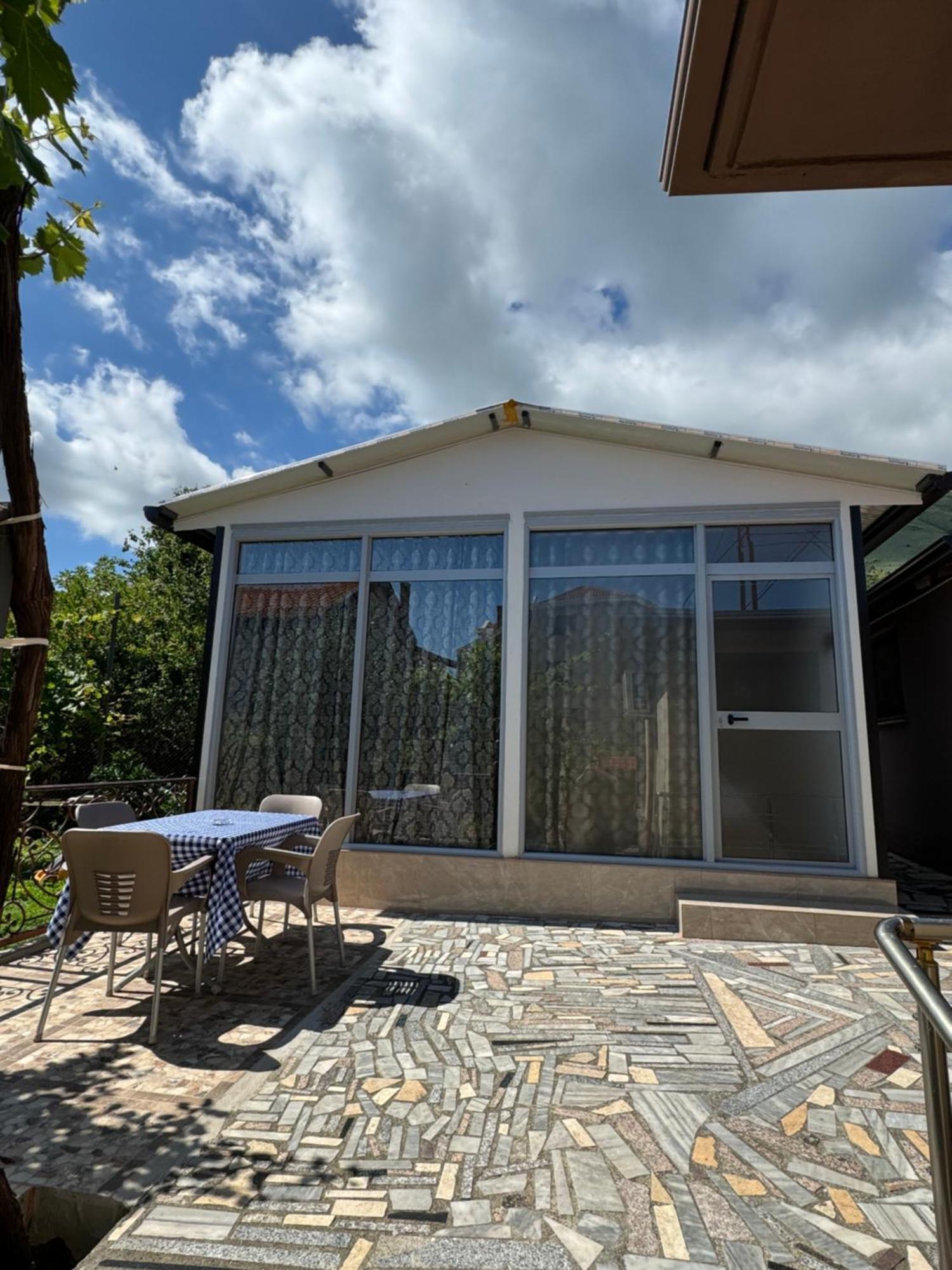Lake Bliss Cabins Shkoder Bagian luar foto